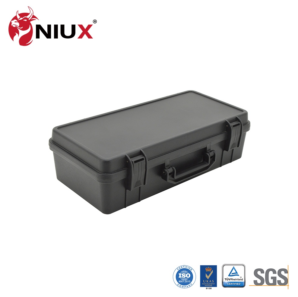 الحالات البلاستيكية المصبولة